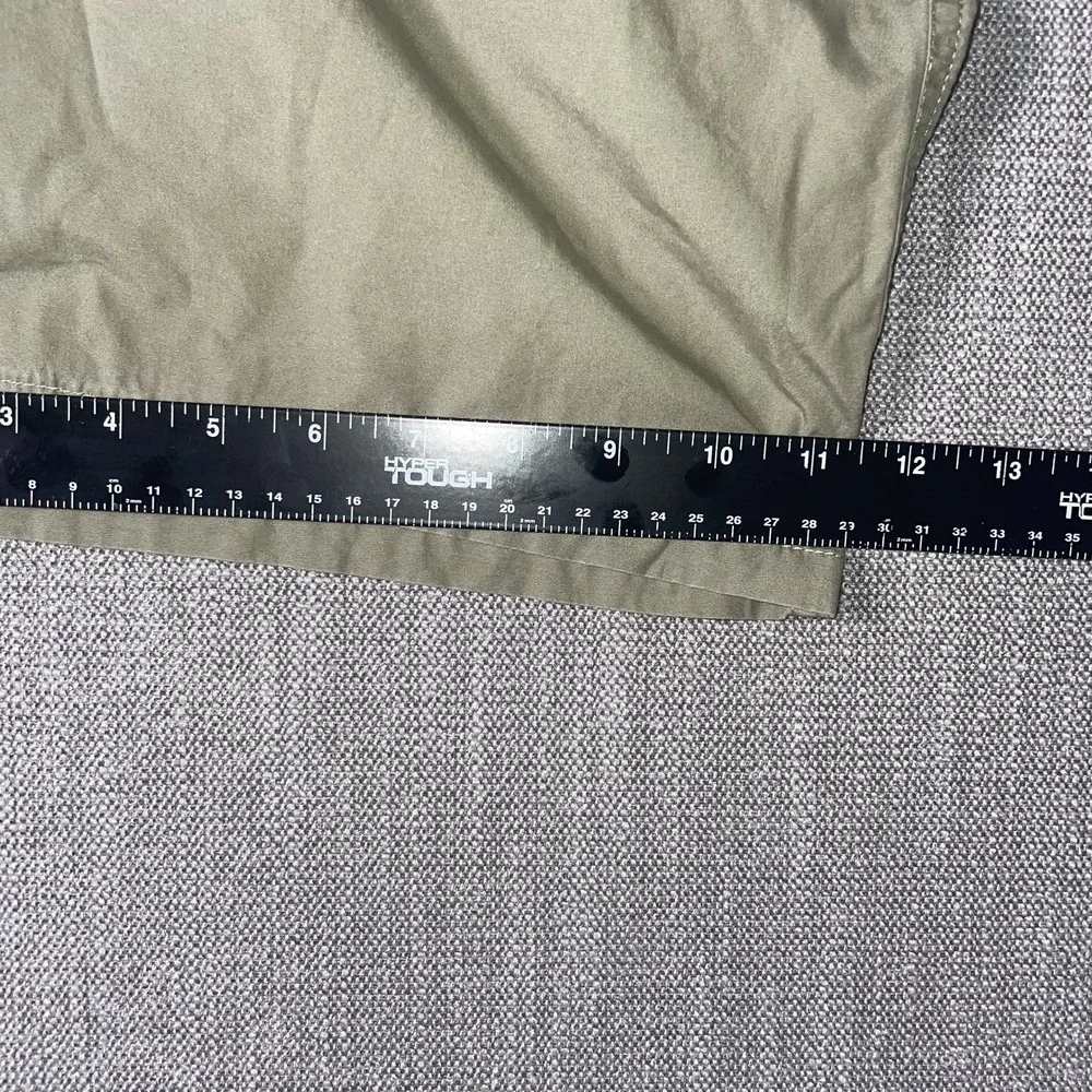 Columbia Chino Shorts Mens 34x8 Khaki Flat Front Zip Fly Hiking Everyday Wear